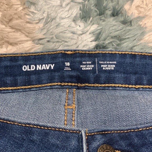 Old Navy Pop Icon Skinny Distressed Jeans Size 18 Tall NWT - Picture 3 of 9